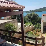 Tisno-smokva Апартаменты *