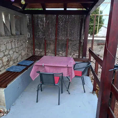 Tisno-smokva Apartmán *