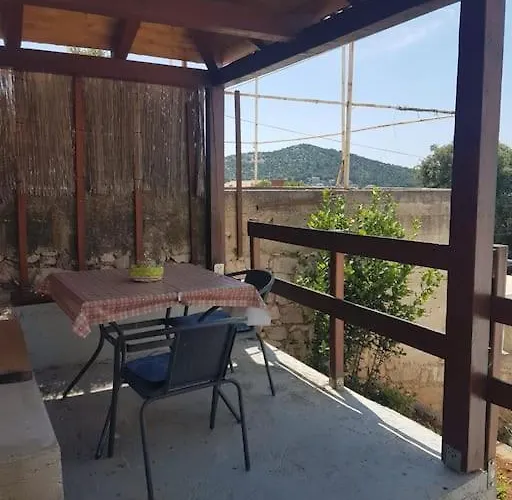 Tisno-smokva تيسنو