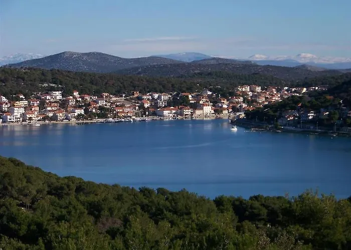 Tisno-smokva Апартаменты Тисно