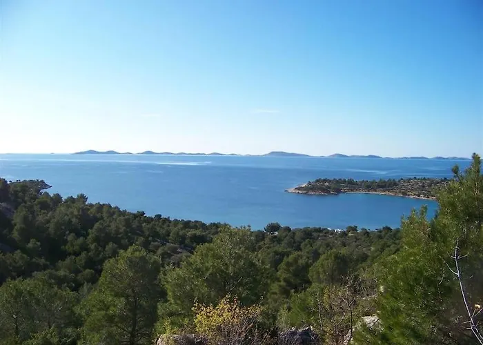 Tisno-smokva شقة *