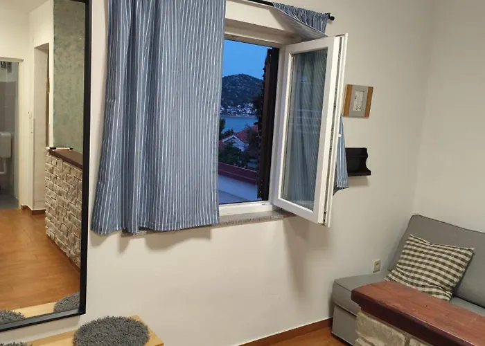 Апартаменты Tisno-smokva Тисно