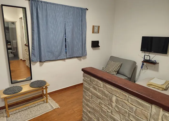 Апартаменты Tisno-smokva Тисно