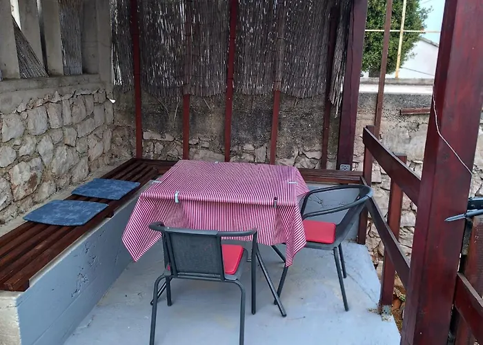 Tisno-smokva شقة *